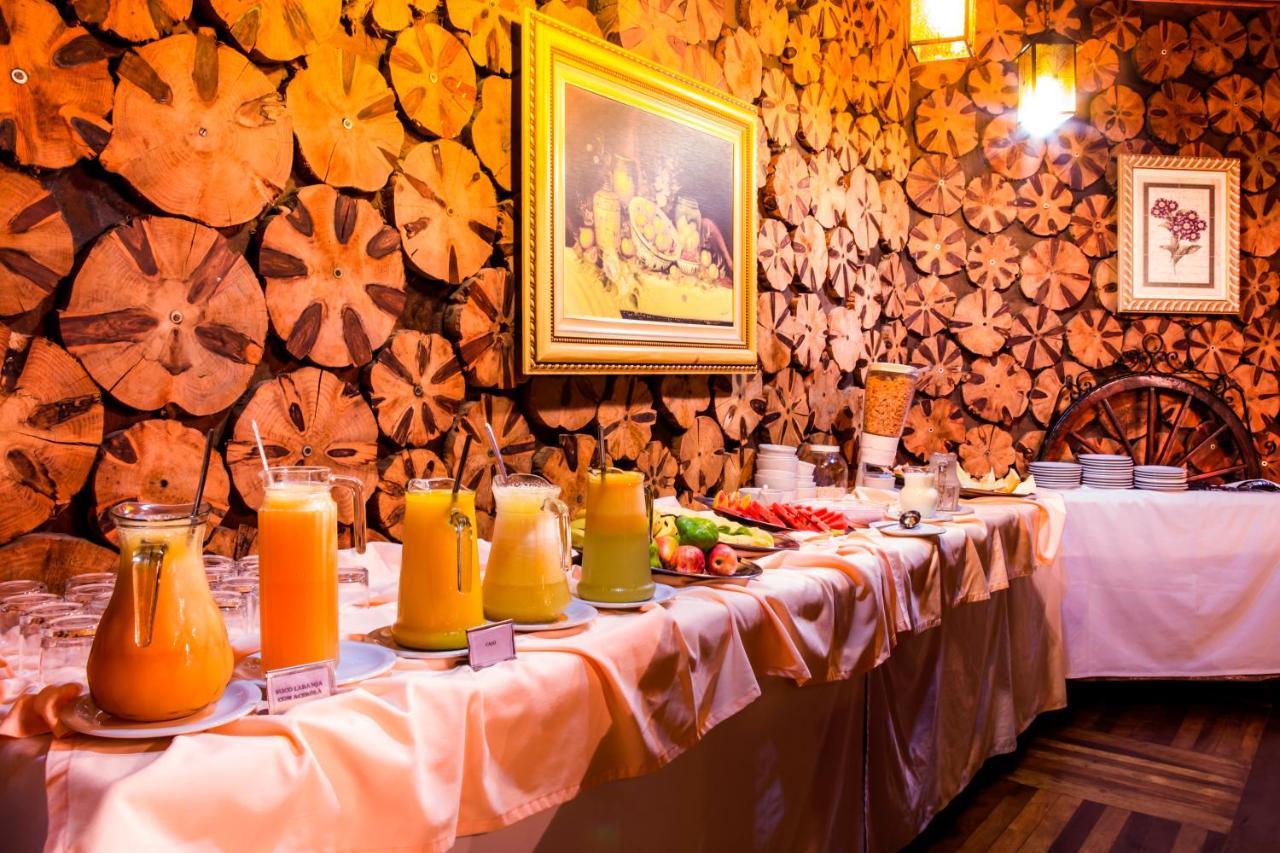 Fazenda Floresta Negra Hotel